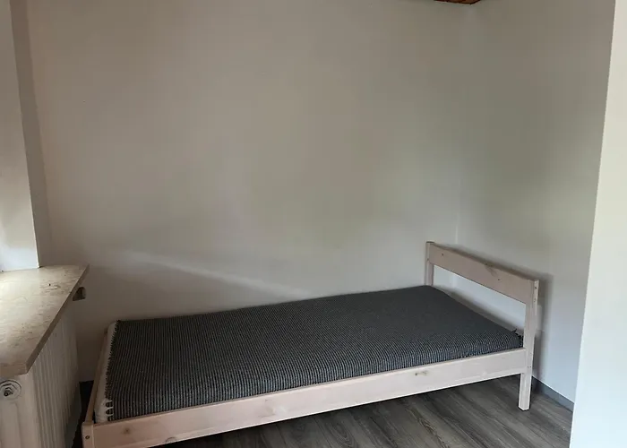 Basic Monteurzimmer Work & *