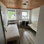 Δωμάτια σε οικογενειακή κατοικία Basic Monteurzimmer Work &