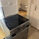 Basic Monteurzimmer Work & Κέμπτεν